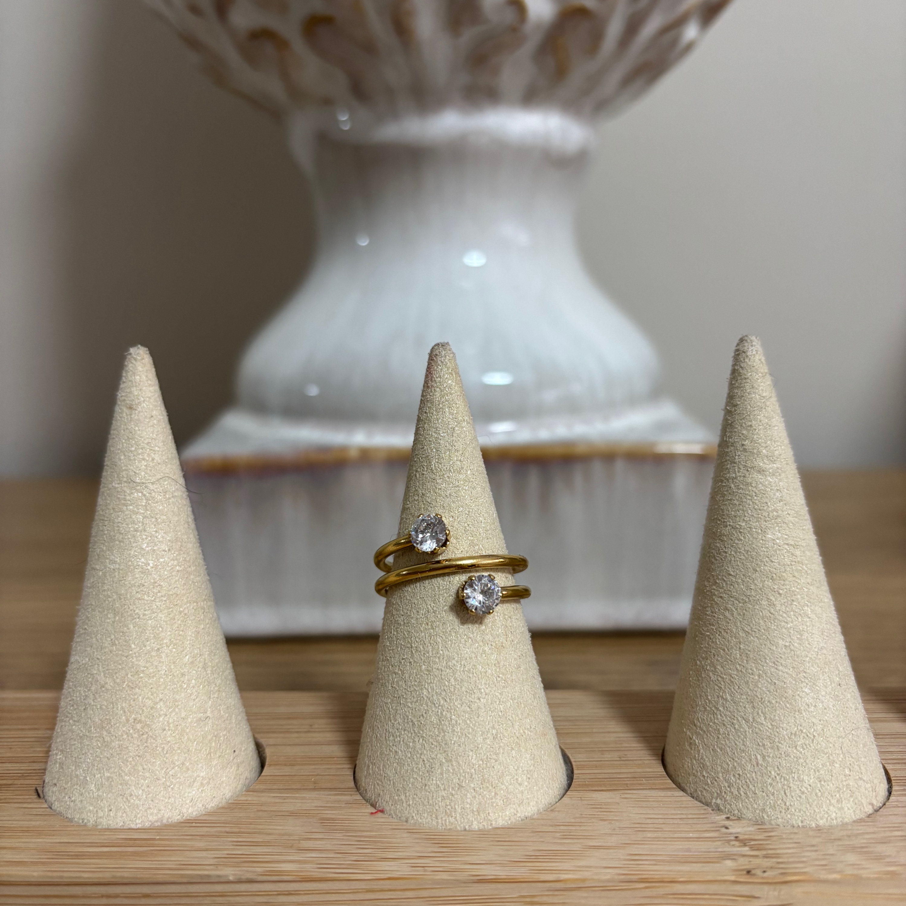 Anillo Laila