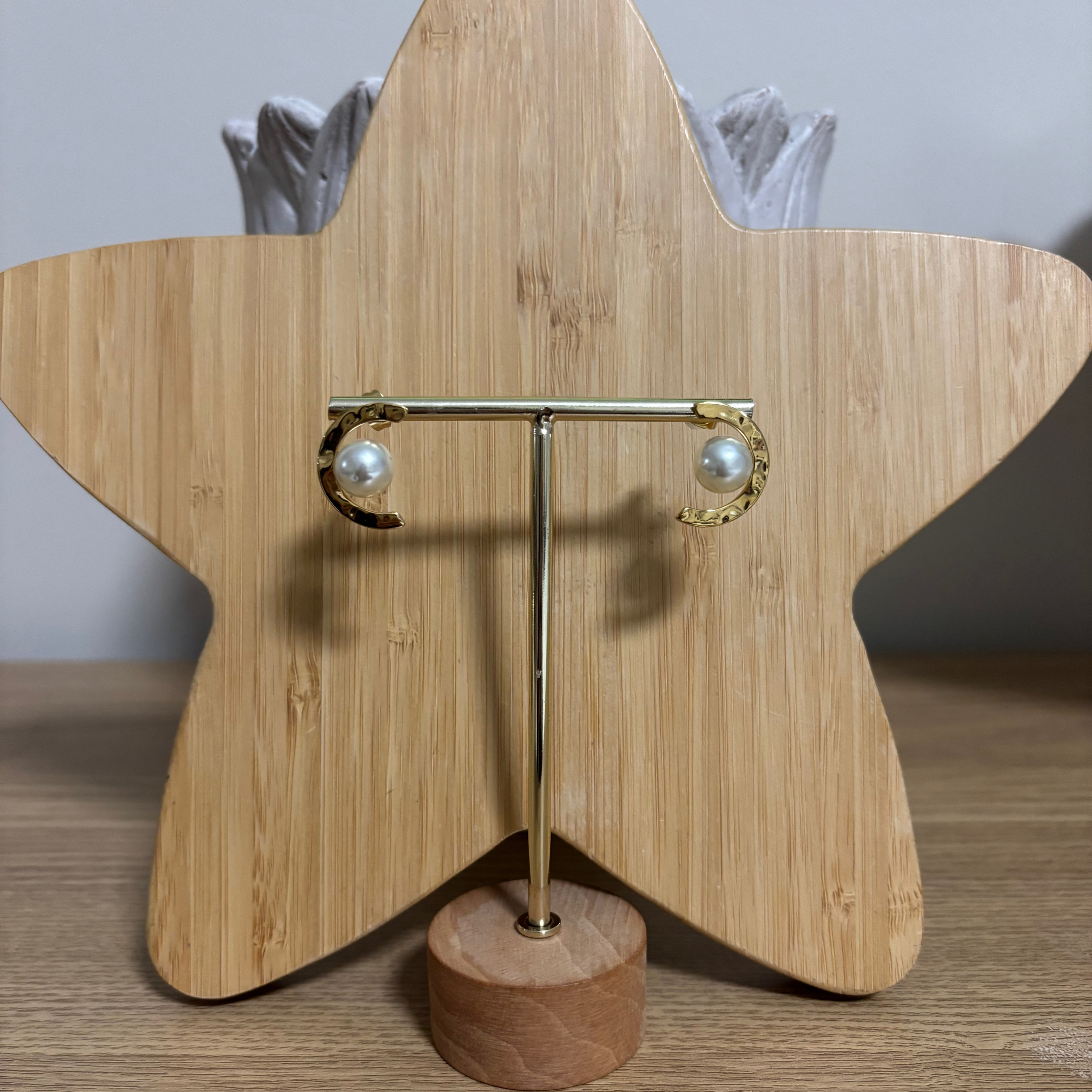 Pendientes media luna perla